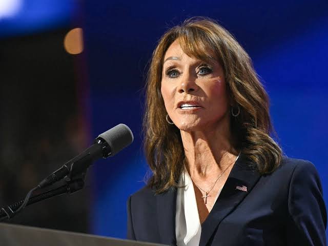 Diane Hendricks: How an American Businesswoman Built a Billion-Dollar Business Empire Diane Hendricks: Business Empire, Net Worth & Success Story